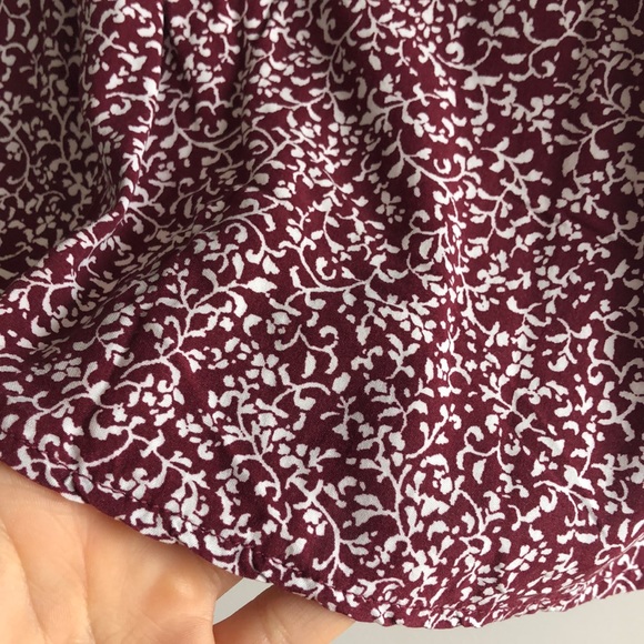 Old Navy red patterned, puffed sleeved Blouse - Picture 3 of 3